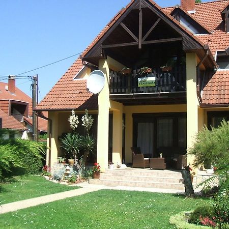 Edit Vendeghaz Harkany Exterior photo